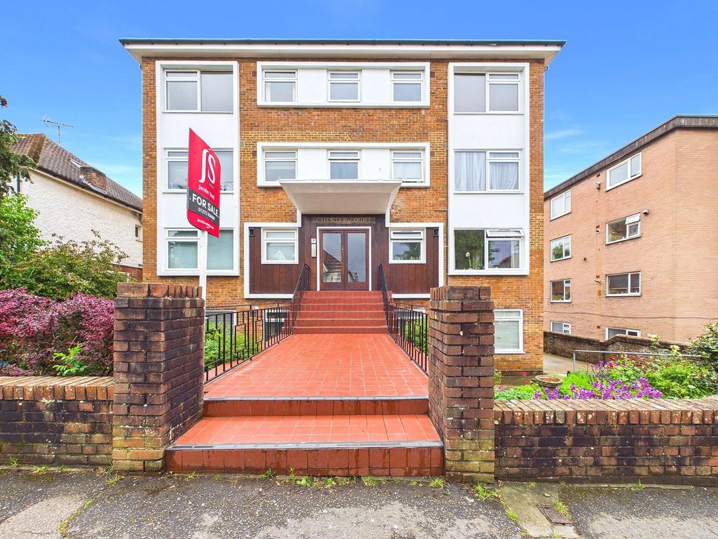Property photo 1 of 6