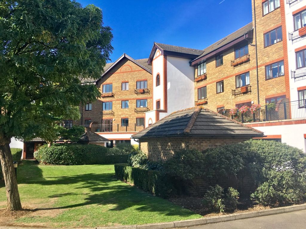 Property photo 1 of 23 Exterior