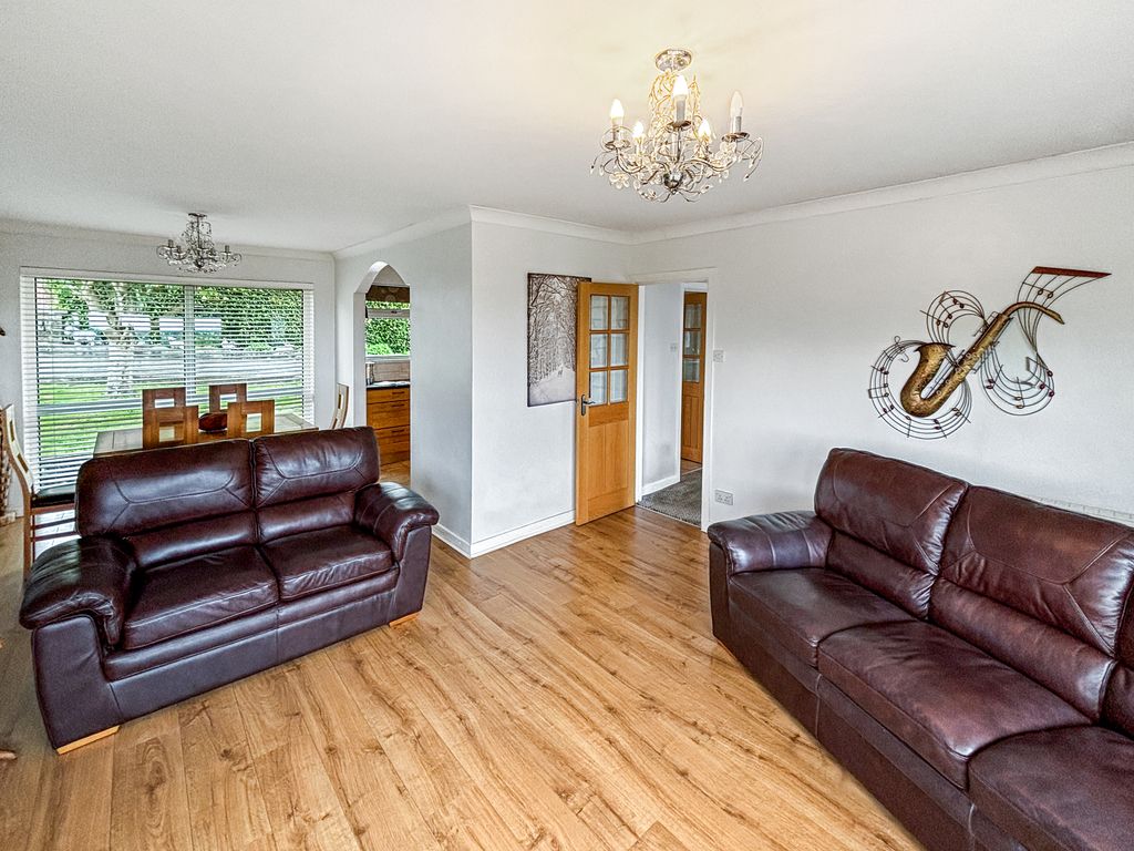 Property photo 2 of 25