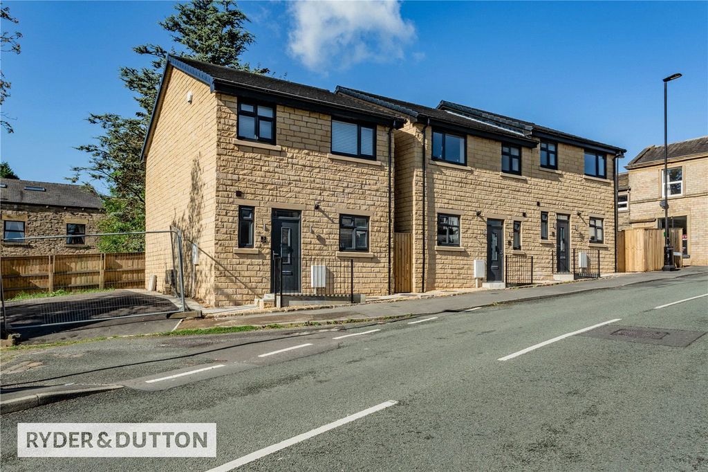 Property photo 1 of 16 External