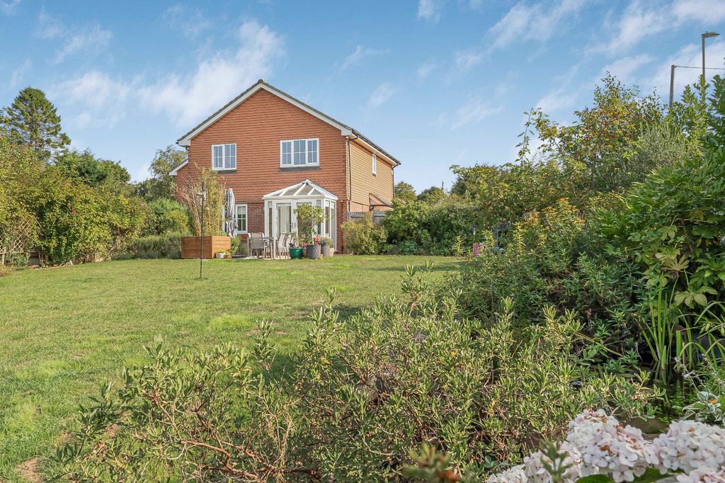 Property photo 1 of 18 Picture No. 02