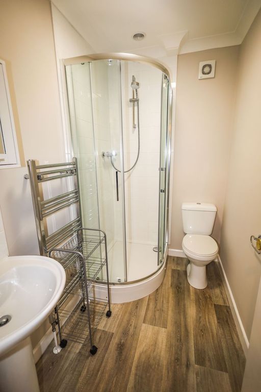 Additional image 14 of 6 bed detached house to rentOsborne Road, Winton BH9