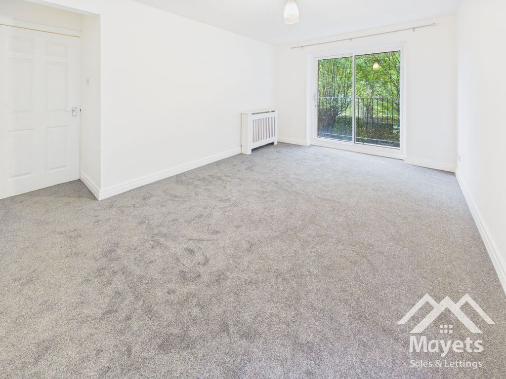 Property photo 3 of 21