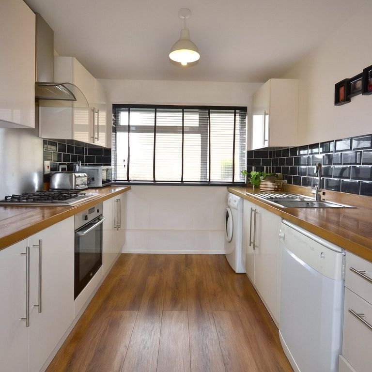 Property photo 2 of 6 Picture No. 07