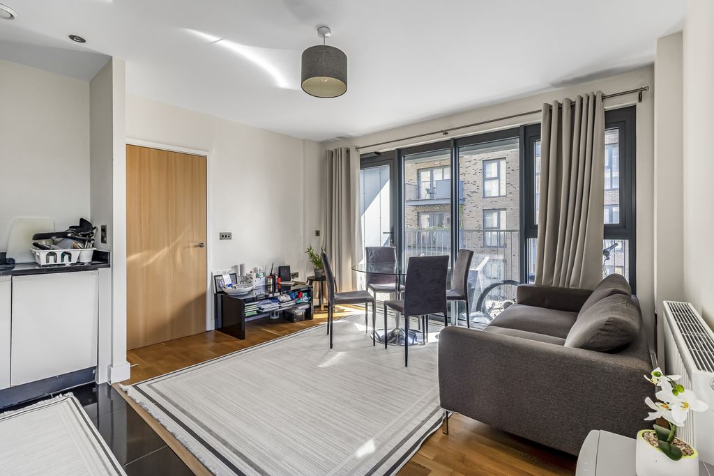 Property photo 2 of 13 Gallery