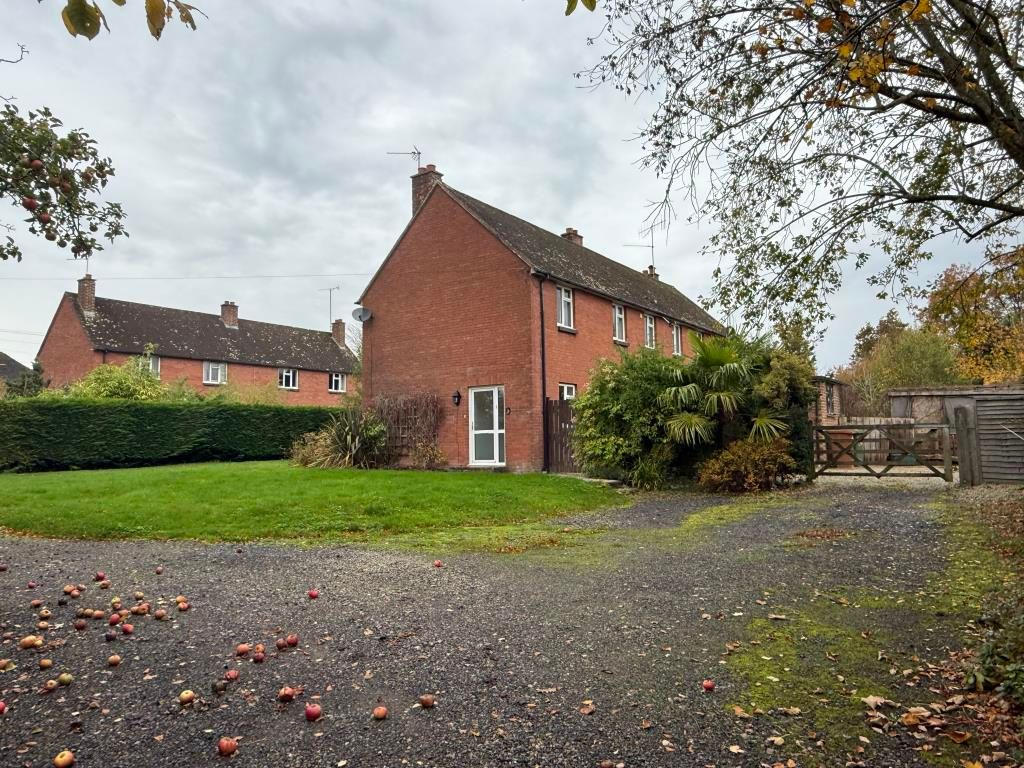 Property photo 2 of 15 Side View Of Semi In Wealden Village