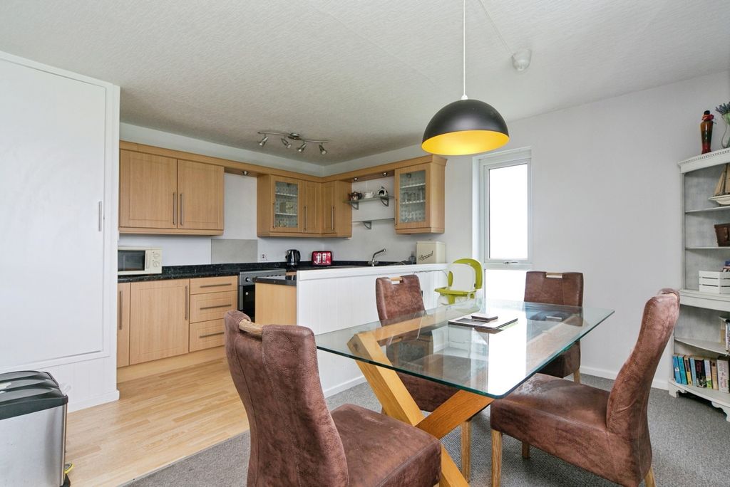 Additional image 5 of 2 bed flat for saleDeganwy Beach, Deganwy, Conwy LL31