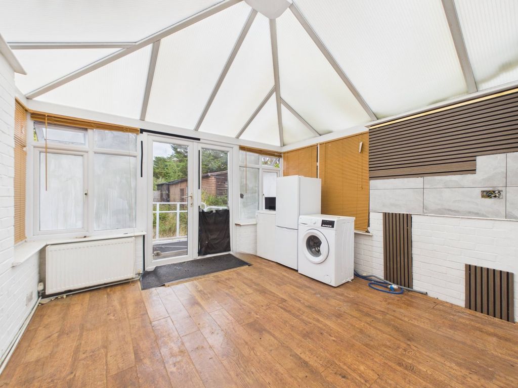 Property photo 3 of 10 Picture No. 33