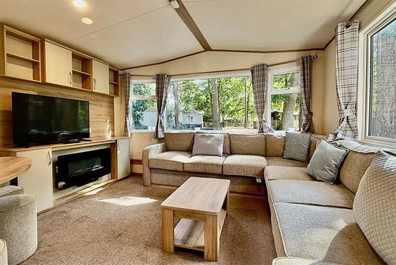 Property photo 1 of 6 002865 0.Jpeg