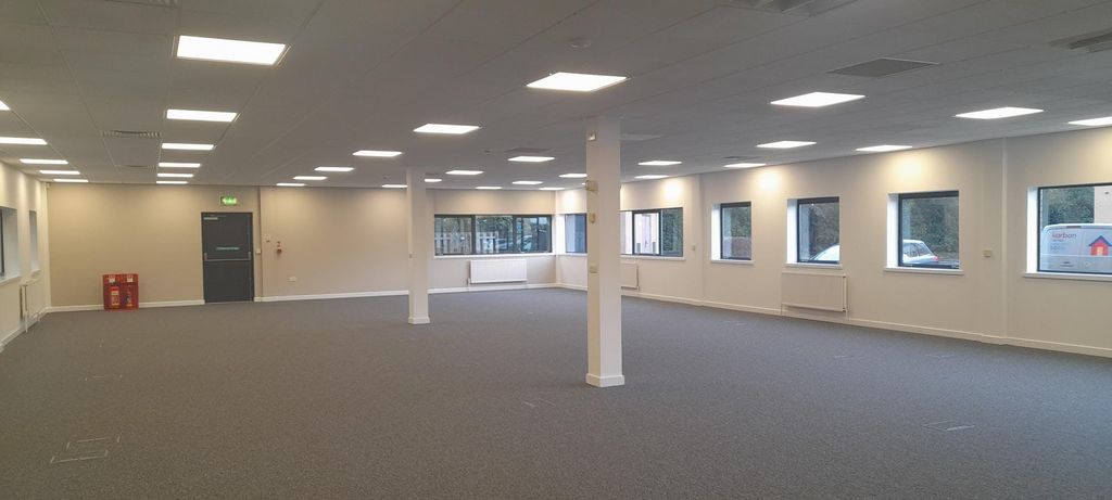 Property photo 2 of 4 1000028770.Jpg