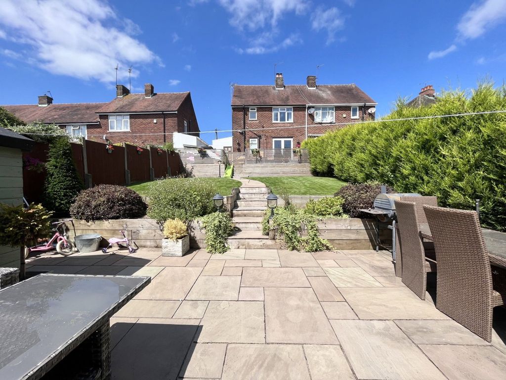 Property photo 2 of 31