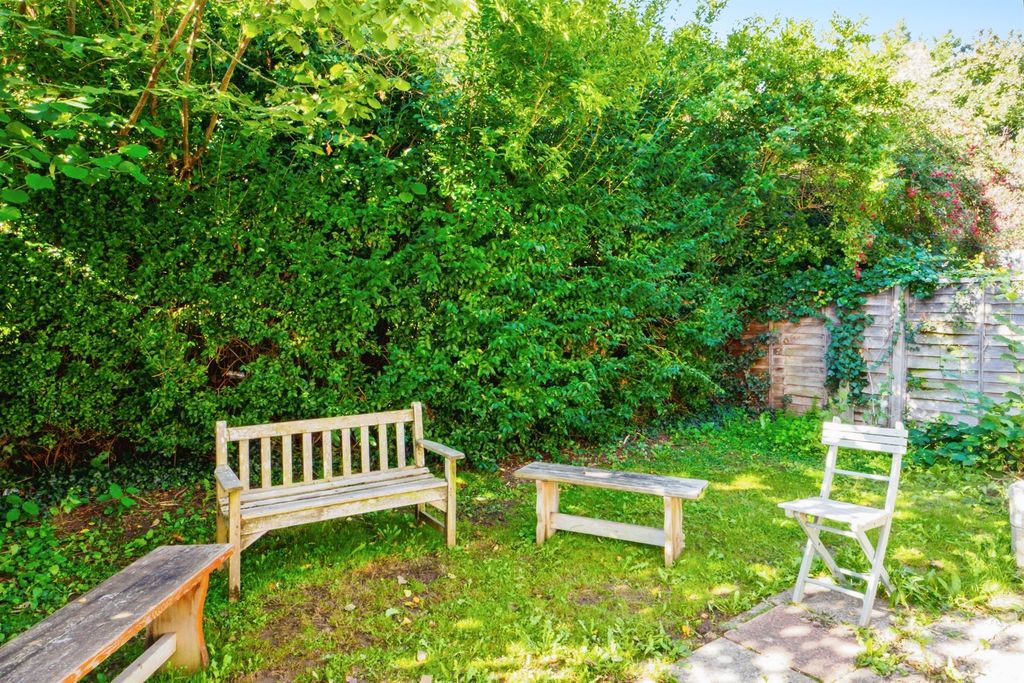 Property photo 2 of 13