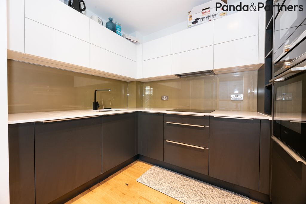 Property photo 3 of 13 Photo