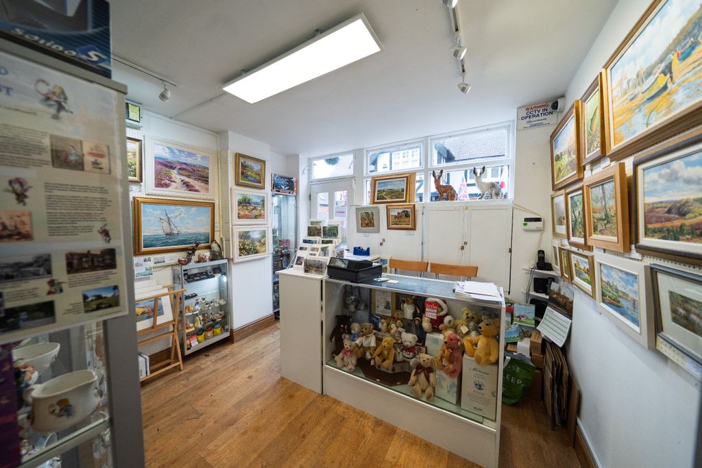 Property photo 3 of 5