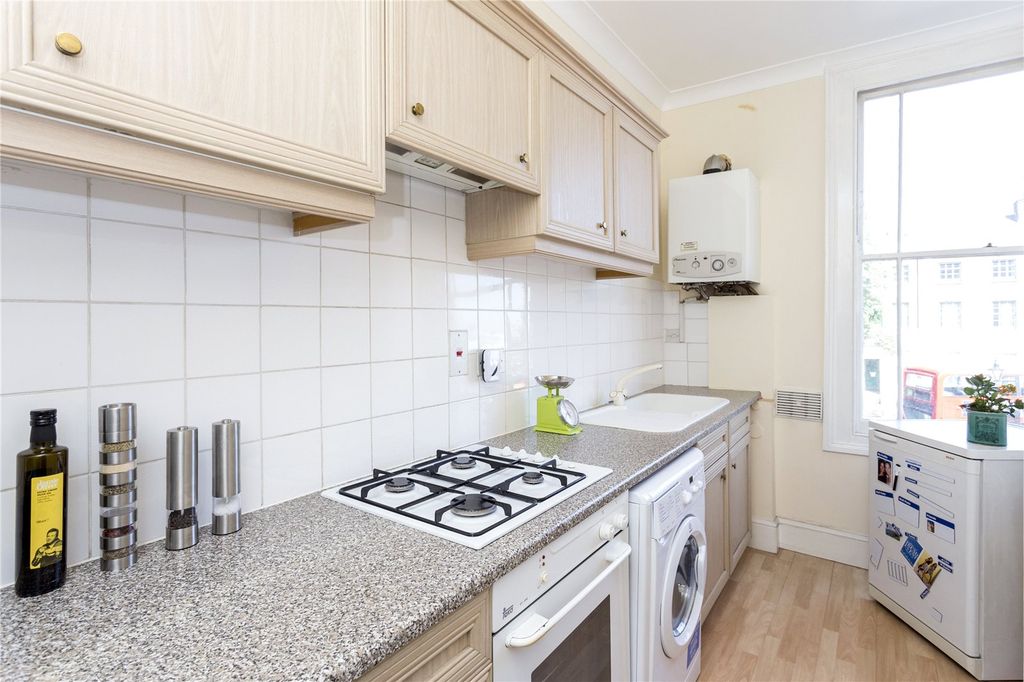 Property photo 2 of 5