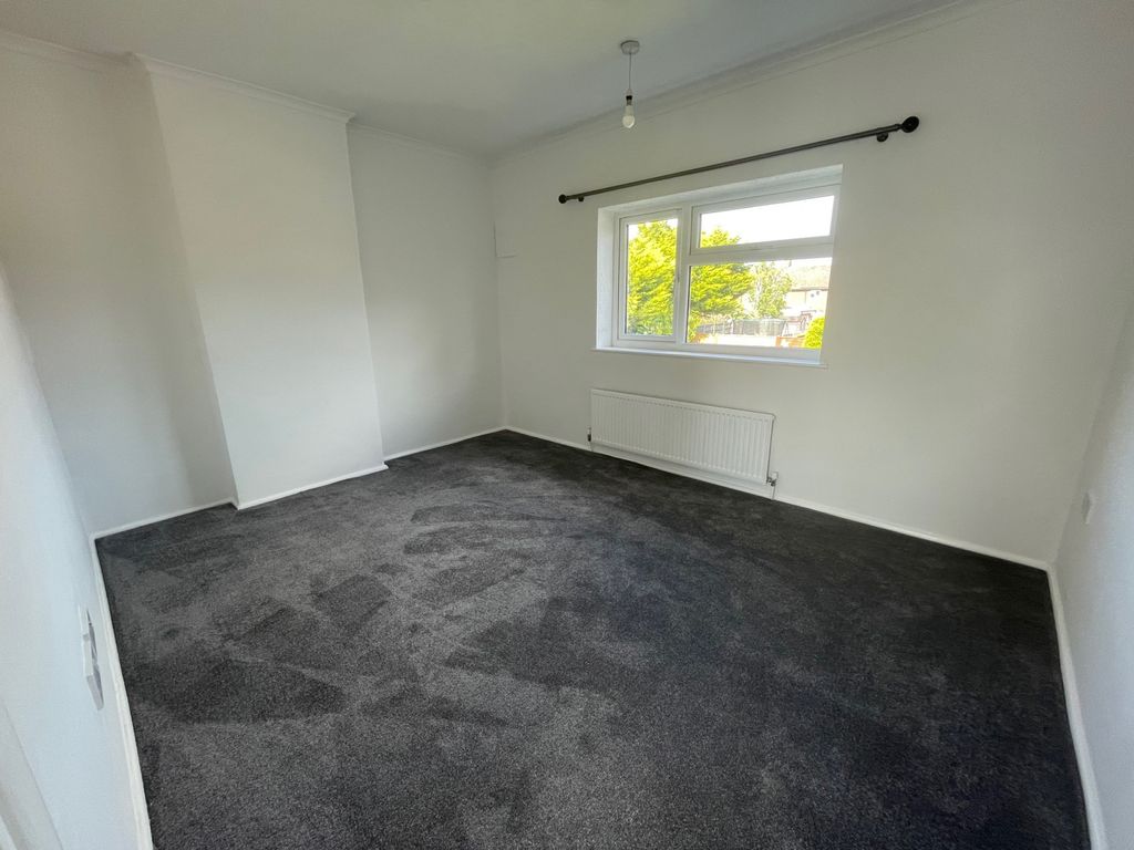 Property photo 3 of 5 Gallery