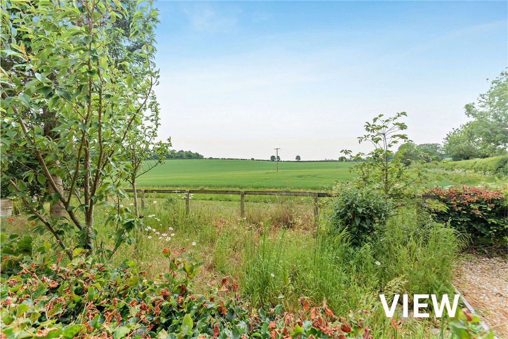 Property photo 2 of 9 Picture No. 13