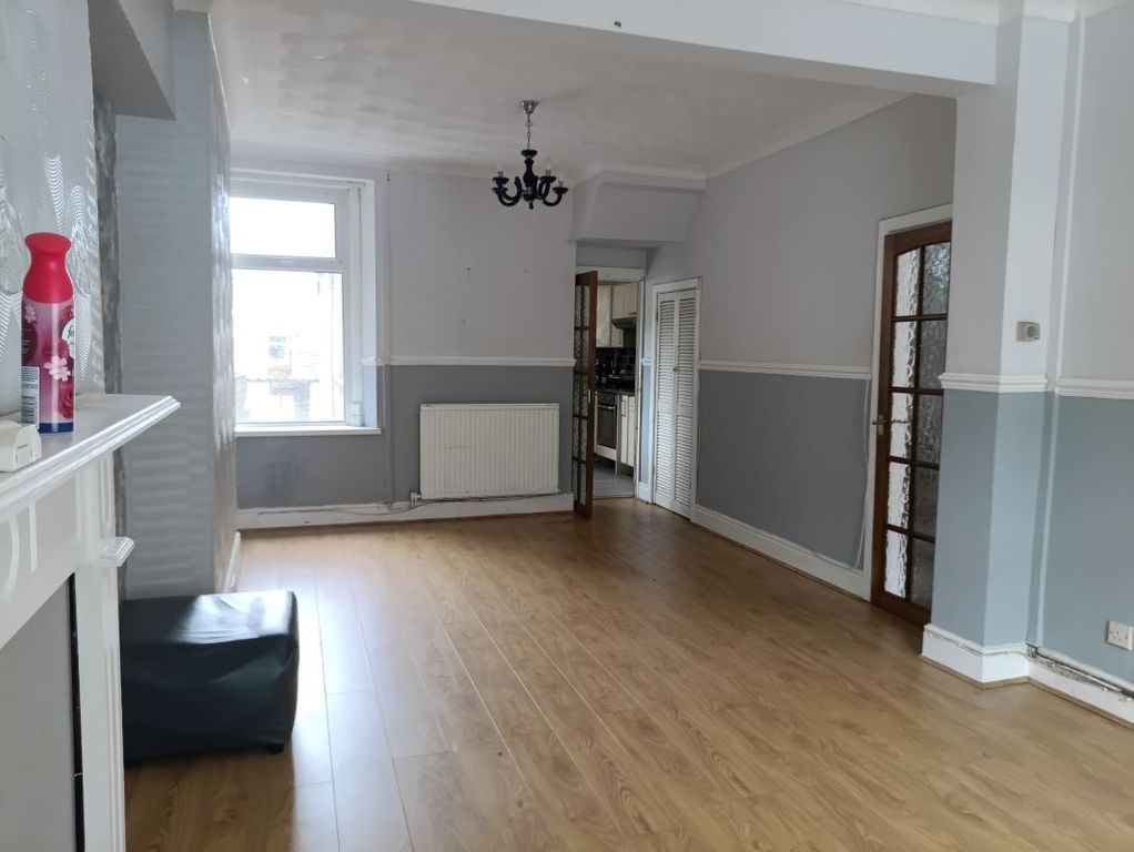 Property photo 3 of 21