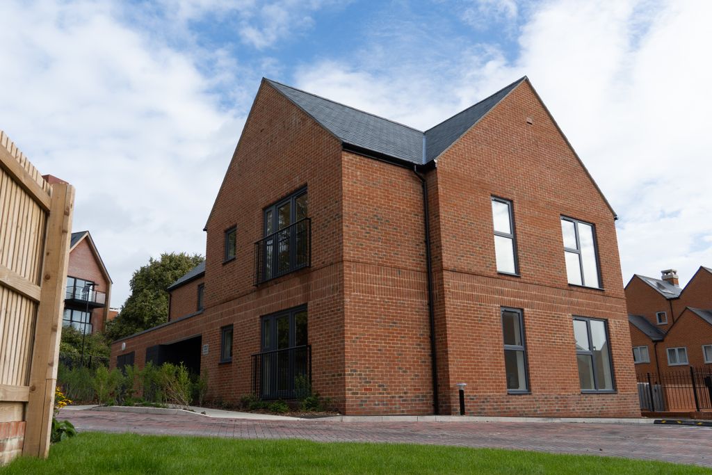 Property photo 2 of 10 Dsc02140