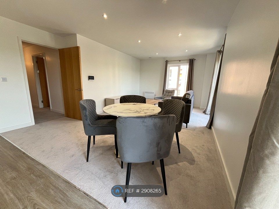 Property photo 3 of 11