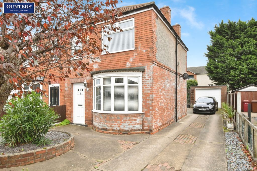 Property photo 1 of 19 Front