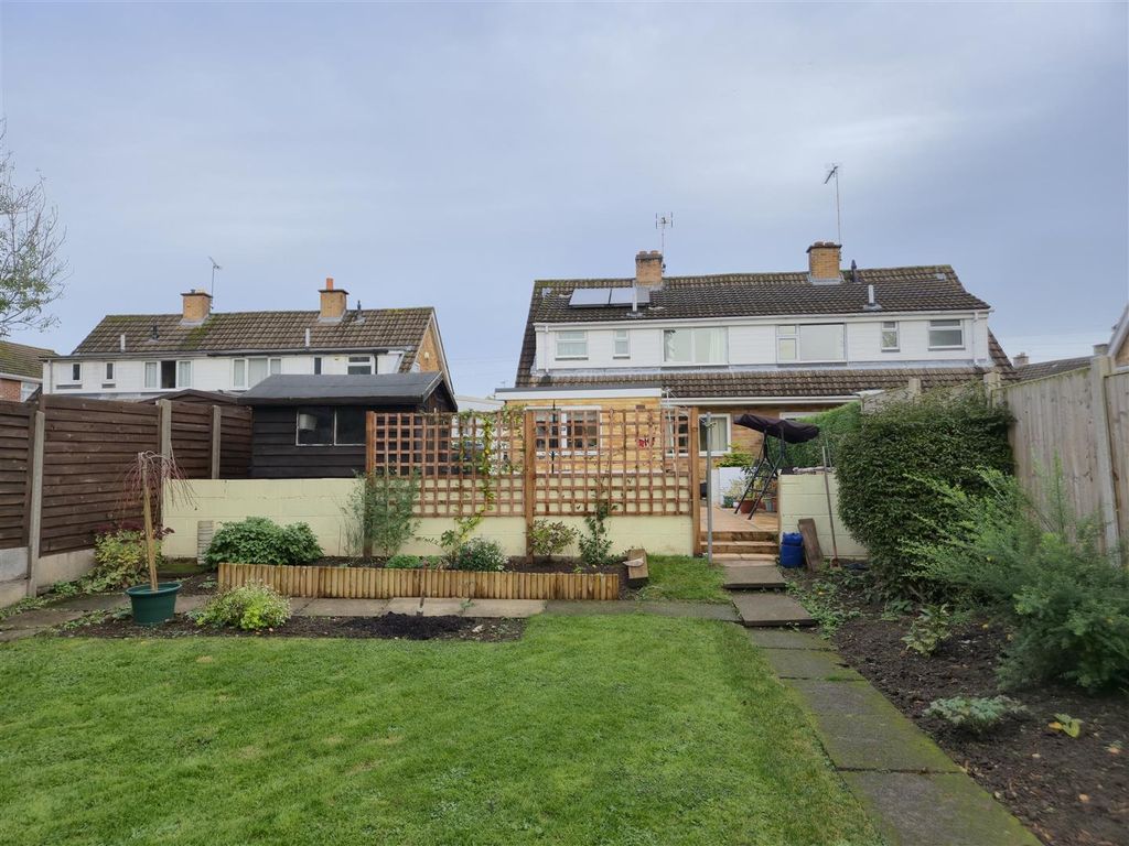 Property photo 2 of 22 Good Sized Rear Garden