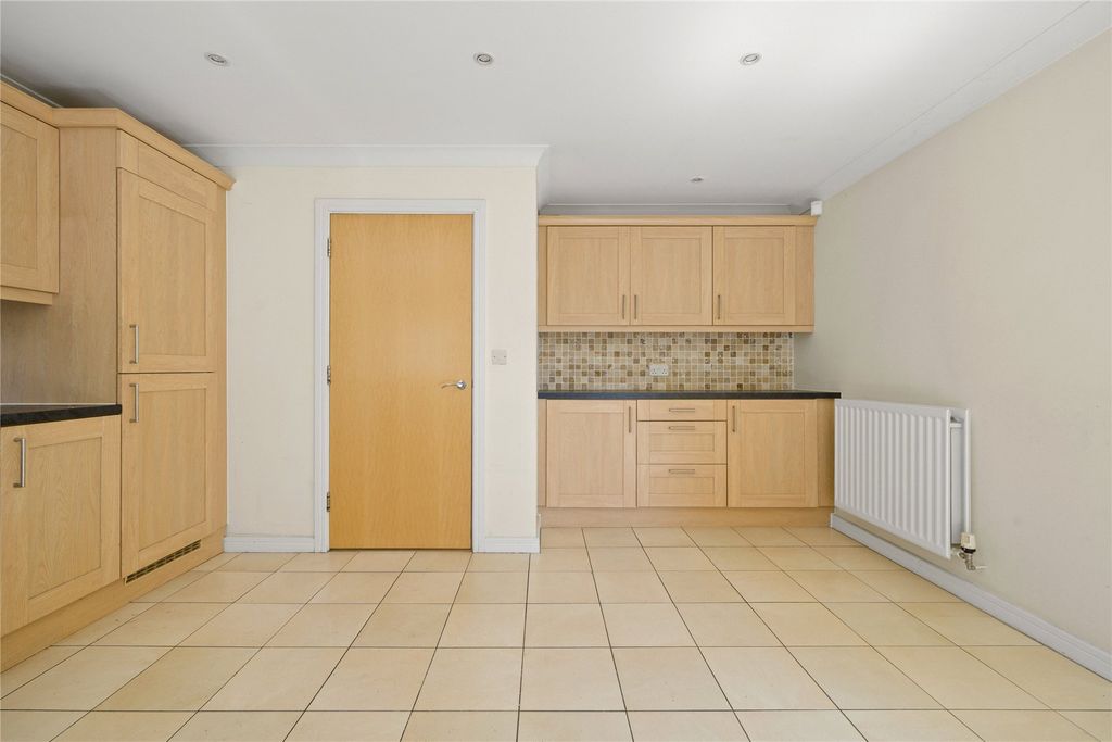 Property photo 3 of 13 3