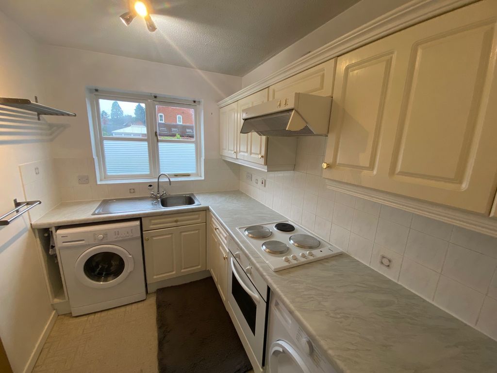 Property photo 2 of 14