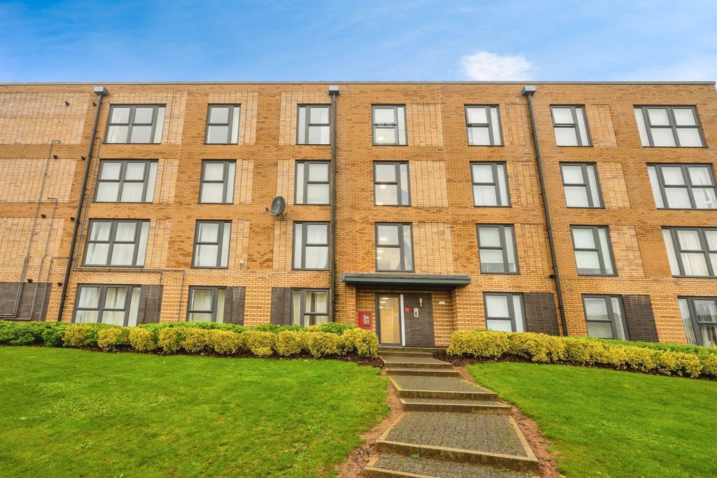 Property photo 3 of 11