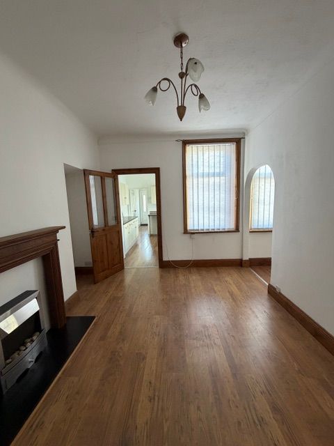 Property photo 1 of 16 976F9c4d-28Af-401c-B323-Cb56229902Bf
