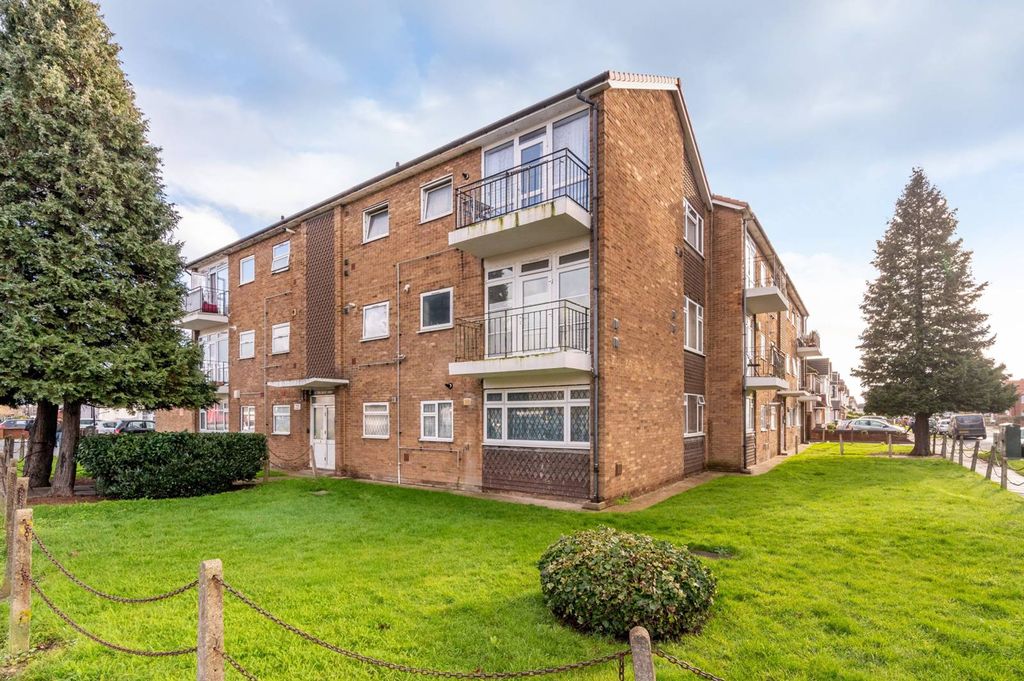 Property photo 1 of 7