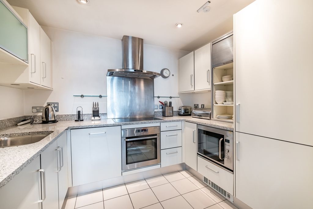 Property photo 2 of 13 Kitchen