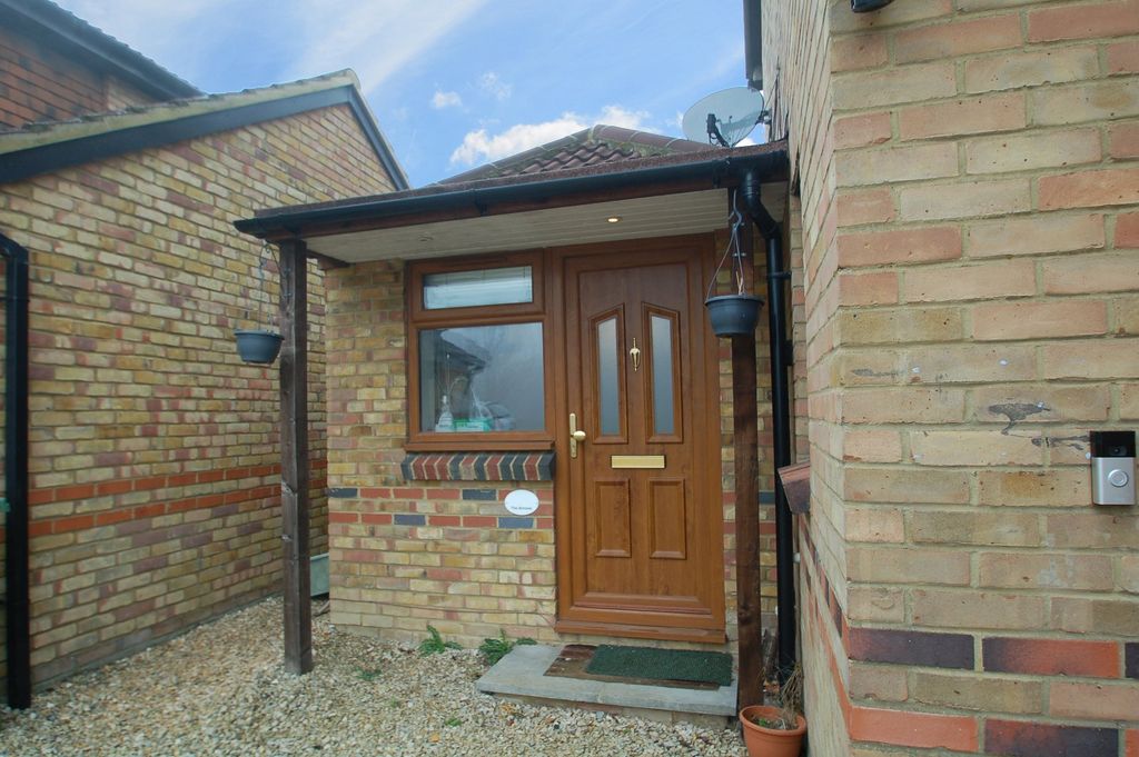 Property photo 1 of 11 Front Door