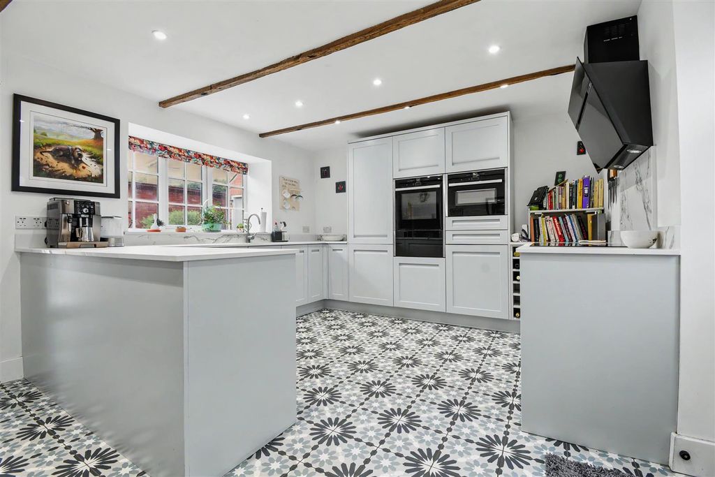 Property photo 3 of 72 Kitchen Diner