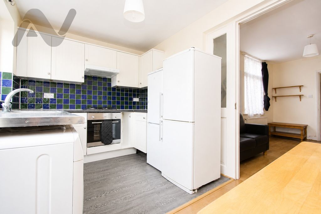 Property photo 2 of 13