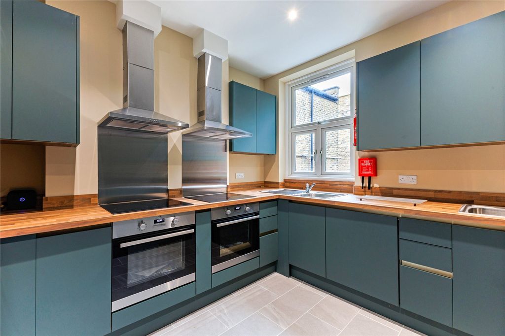Property photo 2 of 4 Picture No. 03
