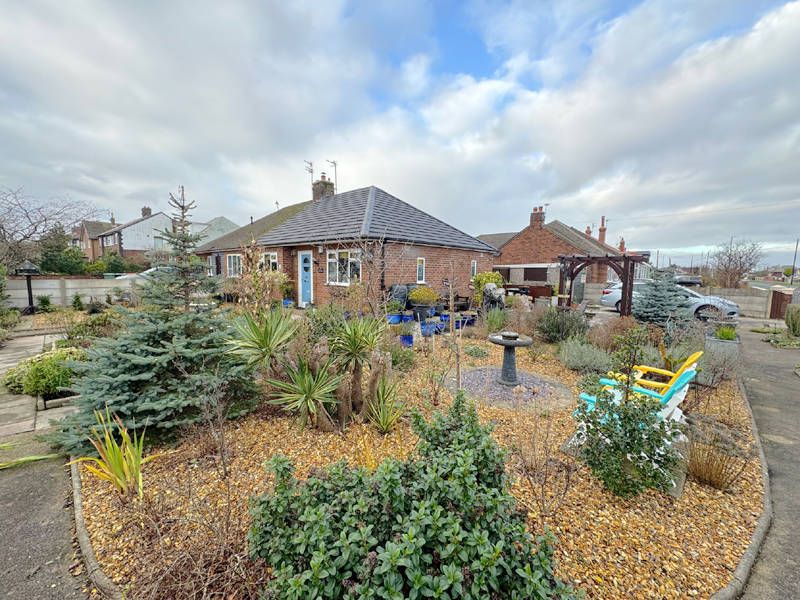 Property photo 2 of 26 Large Corner Plot