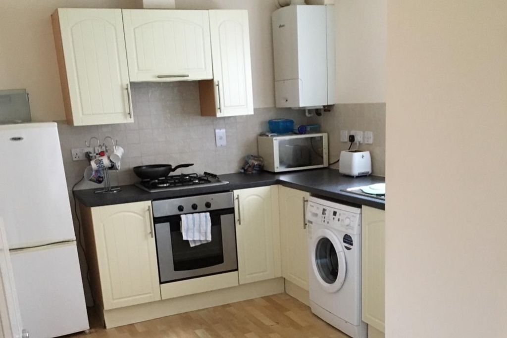 Property photo 3 of 8 Dabd4ce0-2224-4186-874F-d335F5991896