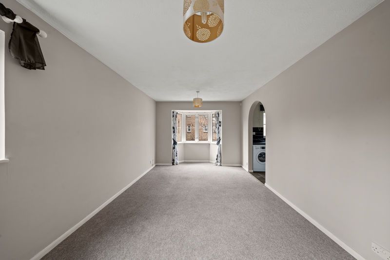 Property photo 2 of 12 Photo 6