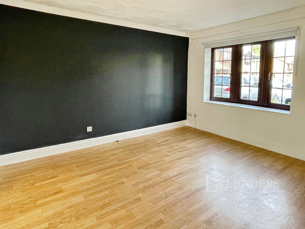 Property photo 3 of 19 Living Room