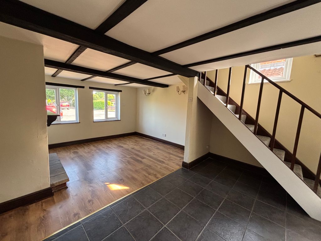 Property photo 2 of 13 Image