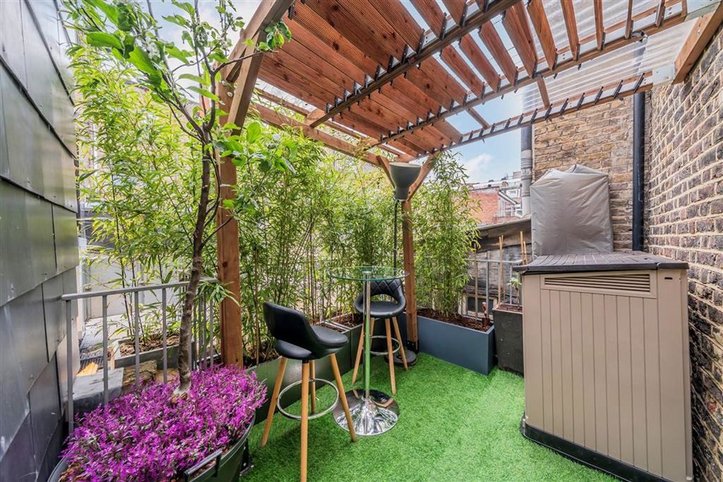 Property photo 2 of 6