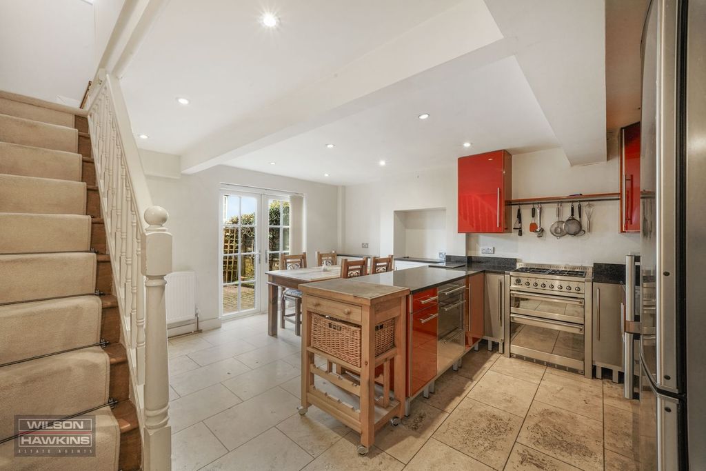 Property photo 3 of 17