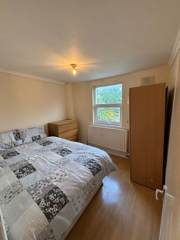Property photo 1 of 4