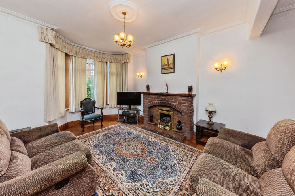Property photo 3 of 26 Pbox-Img.Jpg
