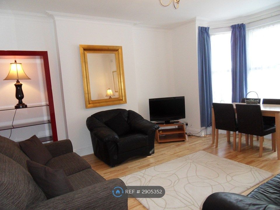 Property photo 2 of 8