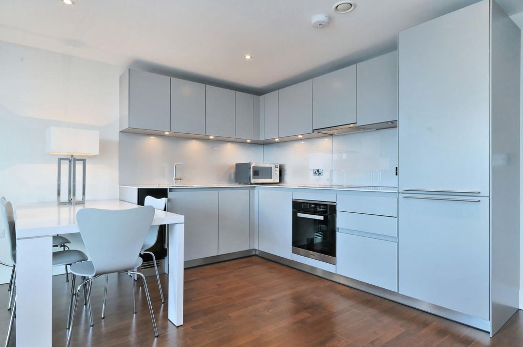 Property photo 3 of 8 Image