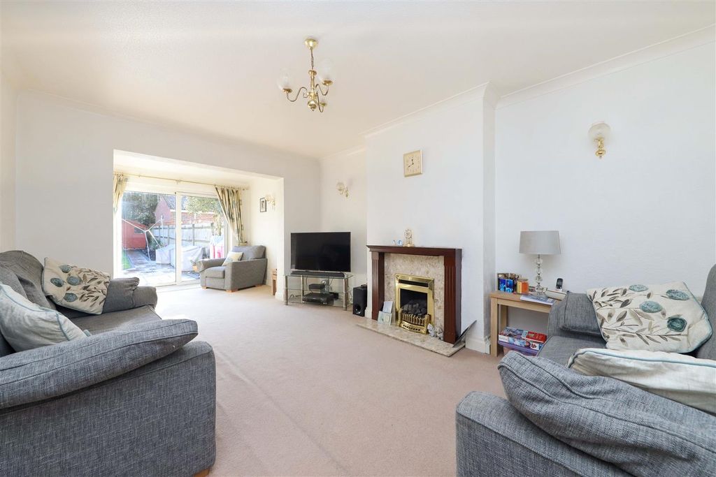 Property photo 3 of 15