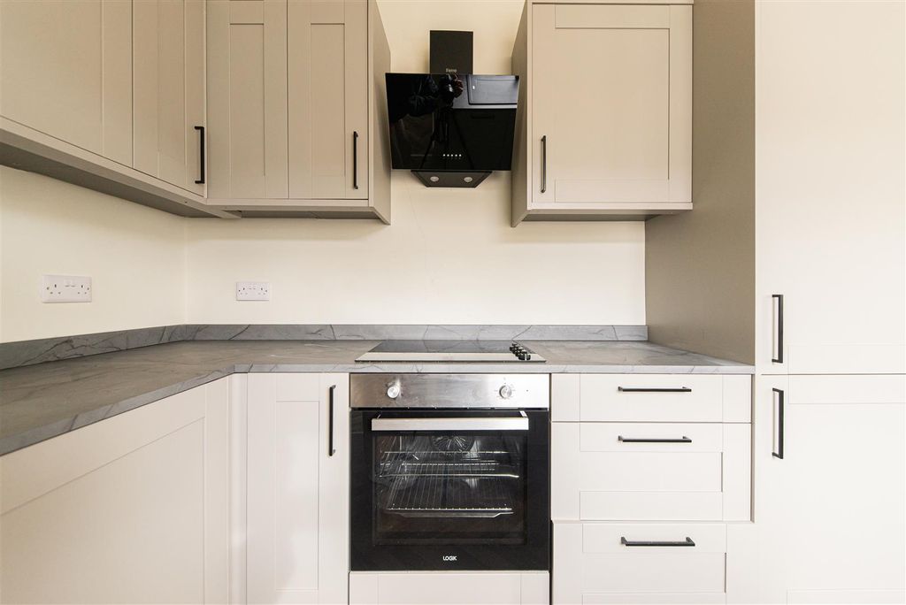 Property photo 2 of 16 Obp_2898.Jpg