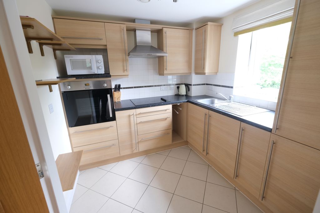 Property photo 2 of 13 Kitchen